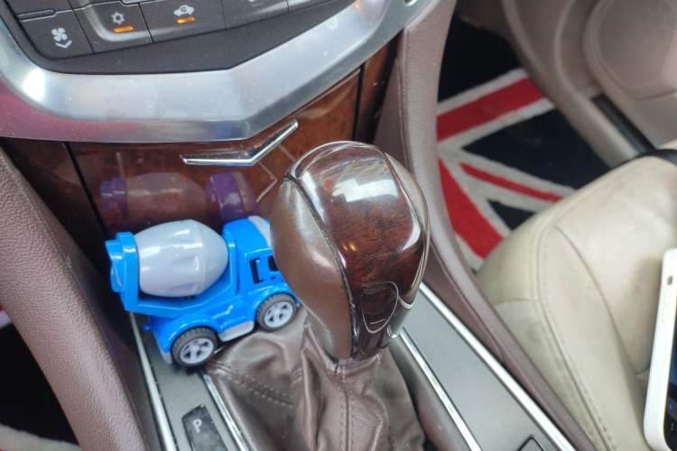 Used Cadillac SRX 2012 3.0L Elite Edition Gear Lever