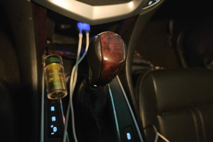 Used Cadillac SRX 2012 3.0L Flagship Version Gear Lever