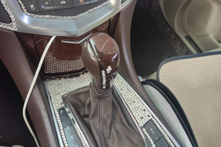 Used Cadillac SRX 2012 3.0L Elite Edition Gear Lever
