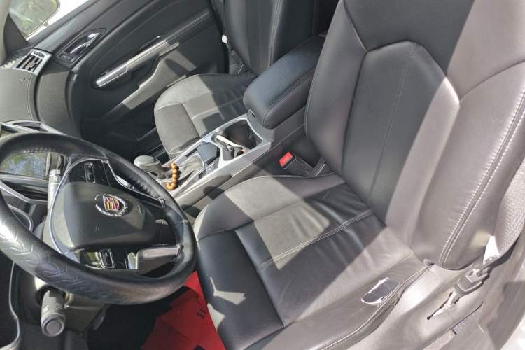 Used Cadillac SRX 2012 3.0L Comfort Model Left Front Seat