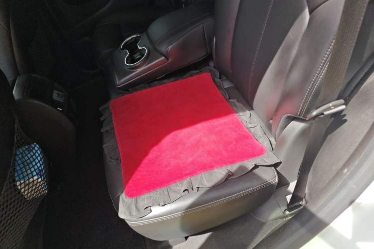 Used Cadillac SRX 2012 3.0L Comfort Model Left Rear Seat