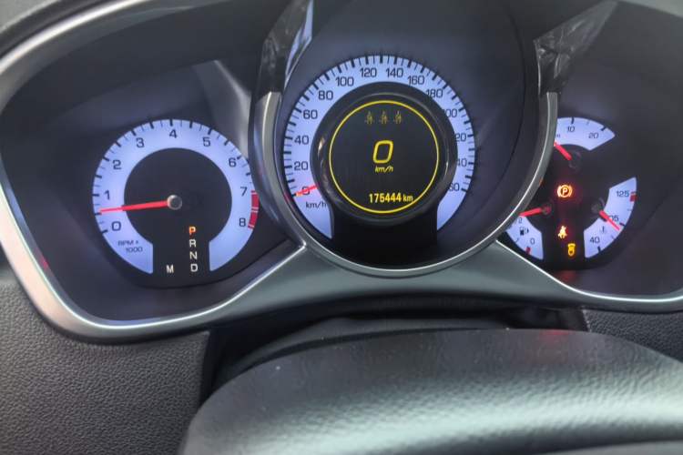 Used Cadillac SRX 2012 3.0L Leading Model Odometer Close Up