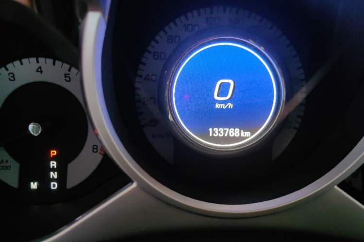 Used Cadillac SRX 2012 3.0L Elite Edition Odometer Close Up