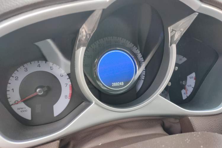 Used Cadillac SRX 2012 3.0L Elite Edition Odometer Close Up