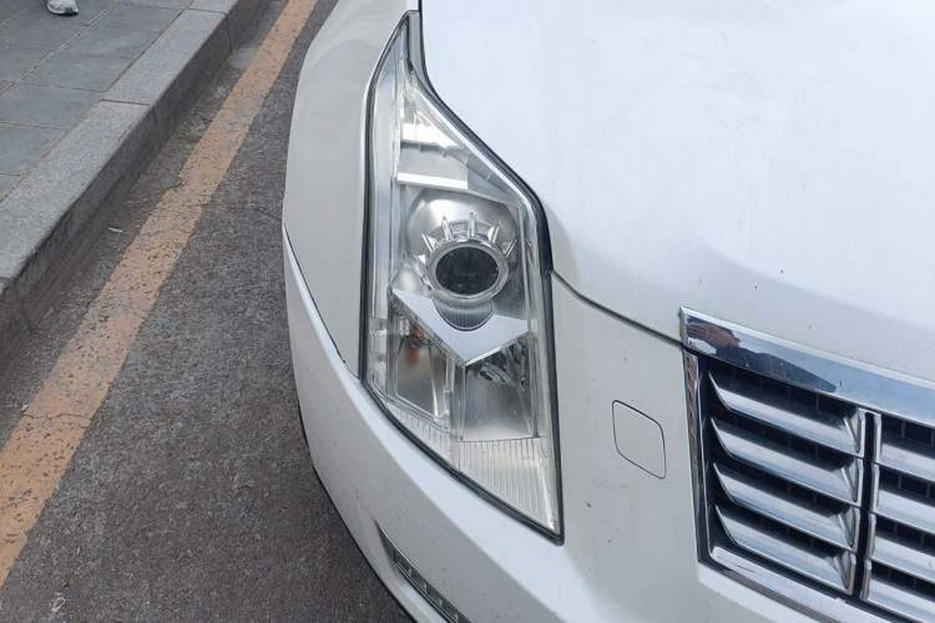 Used Cadillac SRX 2012 3.0L Comfort Model Right Front Headlight