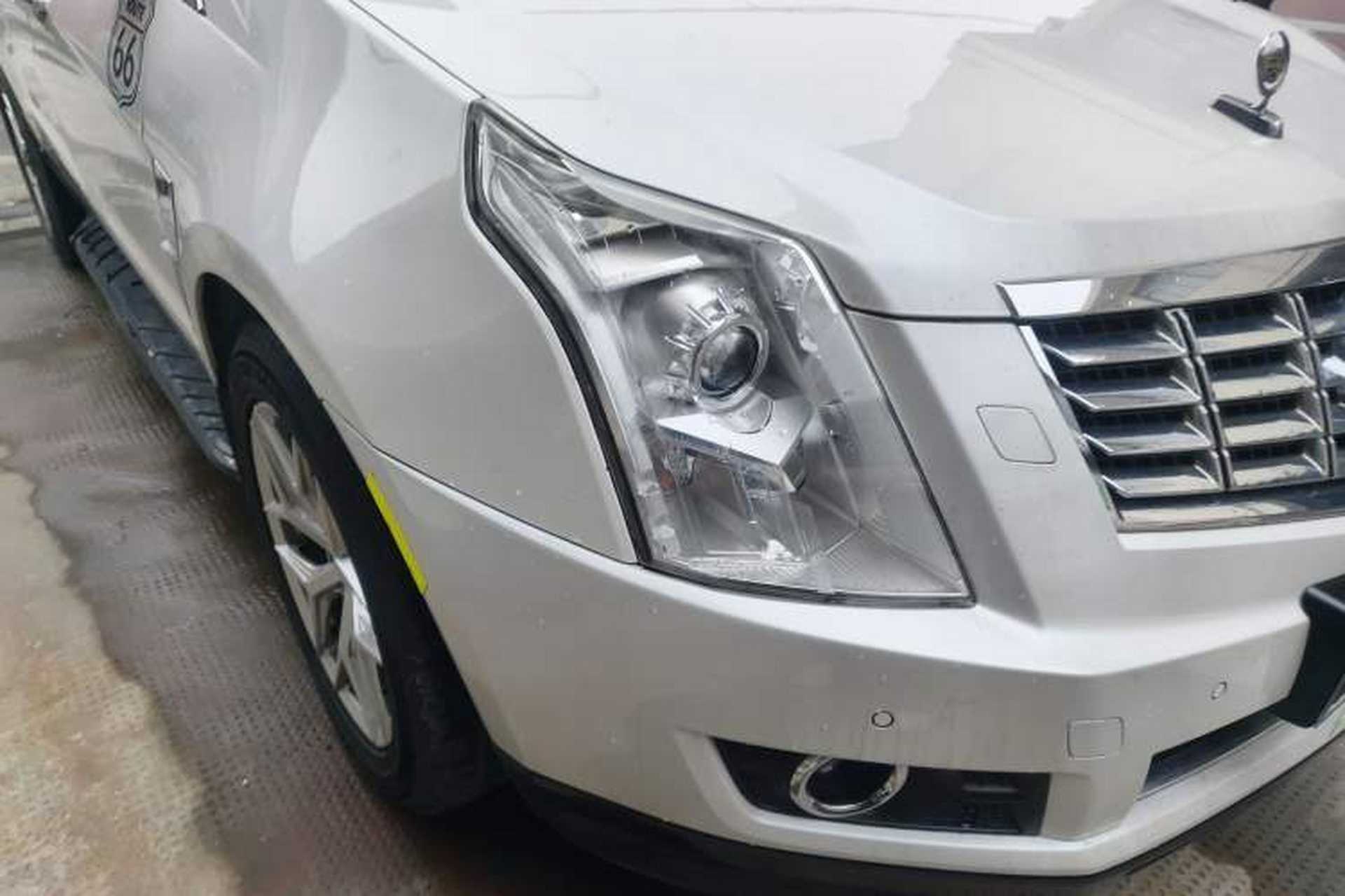 Used Cadillac SRX 2012 3.0L Elite Edition Right Front Headlight