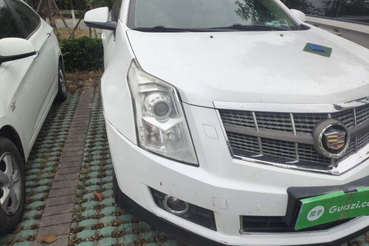 Used Cadillac SRX 2012 3.0L Elite Edition Right Front Headlight