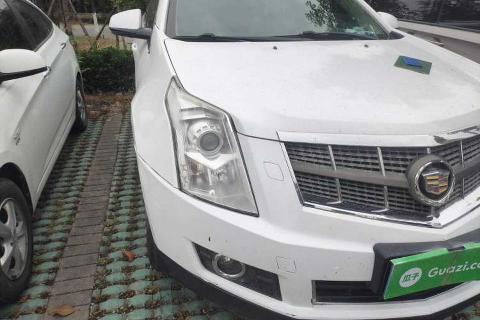 Used Cadillac SRX 2012 3.0L Elite Edition Right Front Headlight