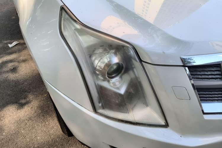 Used Cadillac SRX 2012 3.0L Leading Model Right Front Headlight