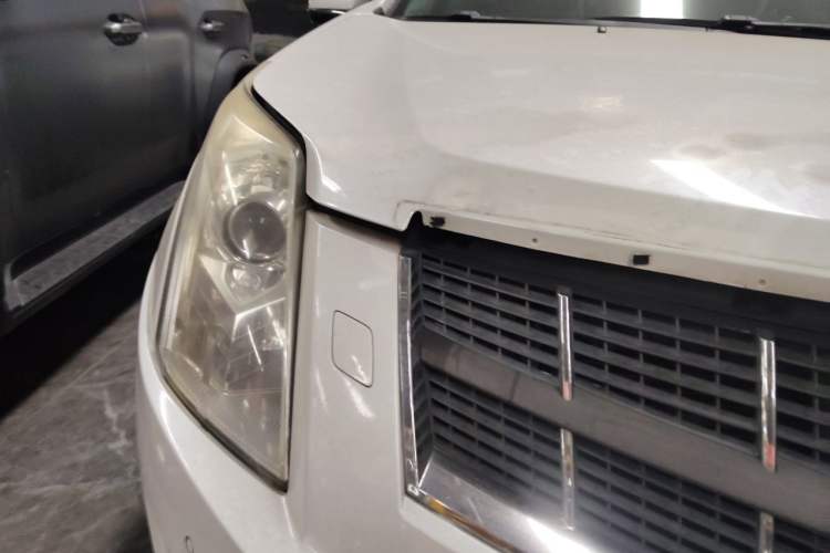 Used Cadillac SRX 2012 3.0L Leading Model Right Front Headlight