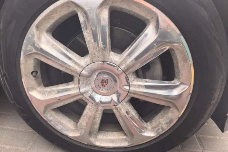 Used Cadillac SRX 2012 3.0L Leading Model Right Front Wheel Hub