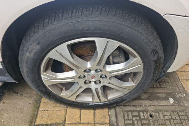 Used Cadillac SRX 2012 3.0L Leading Model Right Front Wheel Hub