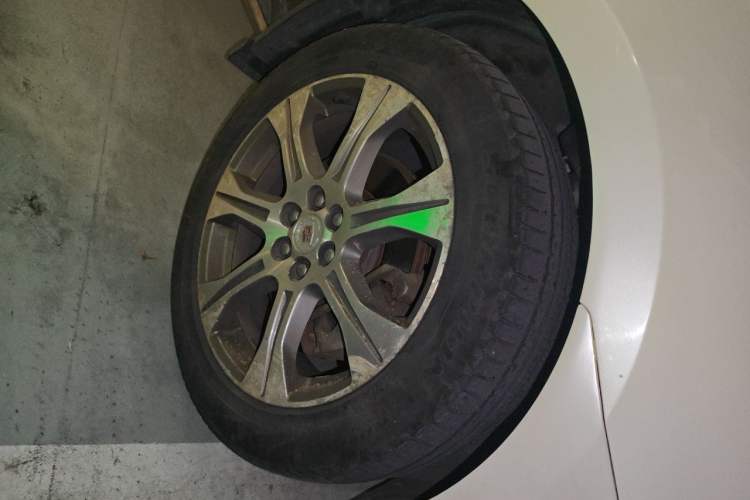 Used Cadillac SRX 2012 3.0L Flagship Version Right Front Wheel Hub