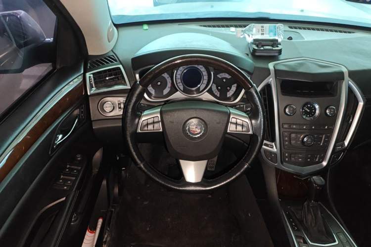 Used Cadillac SRX 2012 3.0L Elite Edition Steering Wheel