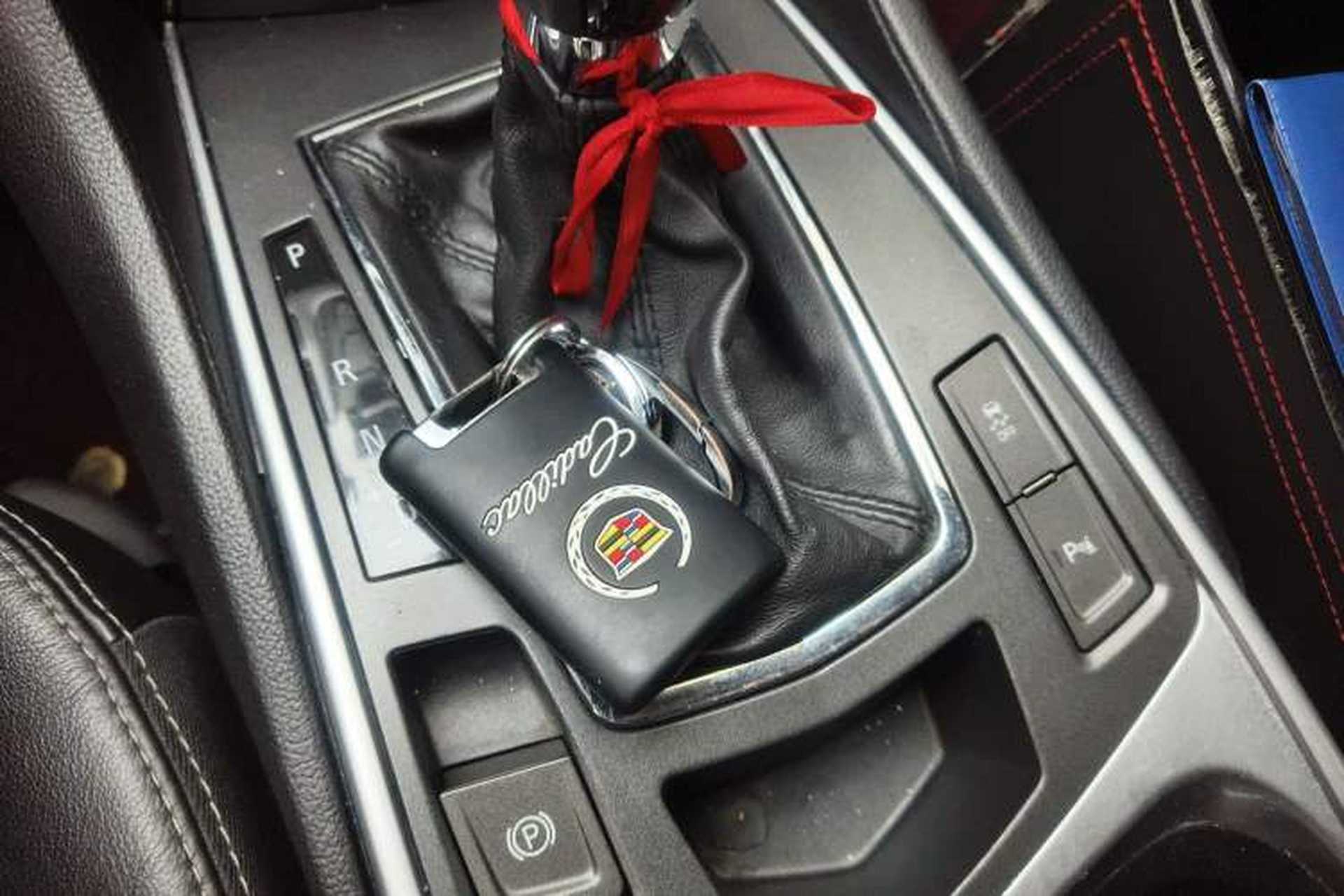 Used Cadillac SRX 2012 3.0L Elite Edition Vehicle Key