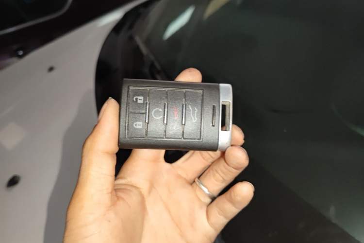 Used Cadillac SRX 2012 3.0L Luxury Model Vehicle Key