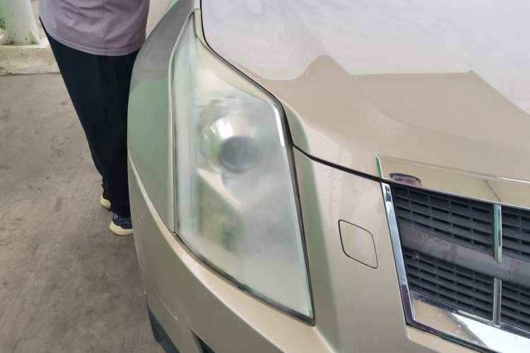 Used Cadillac SRX 2012 3.0L Leading Model Right Front Headlight