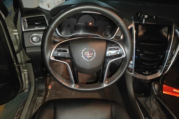 Used Cadillac SRX 2012 3.0L Comfort Model Steering Wheel