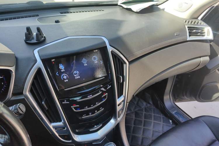 Used Cadillac SRX 2013 3.0L Comfort Model Audio And AC Panel