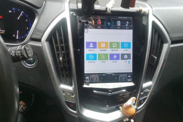 Used Cadillac SRX 2013 3.0L Elite Model Audio And AC Panel