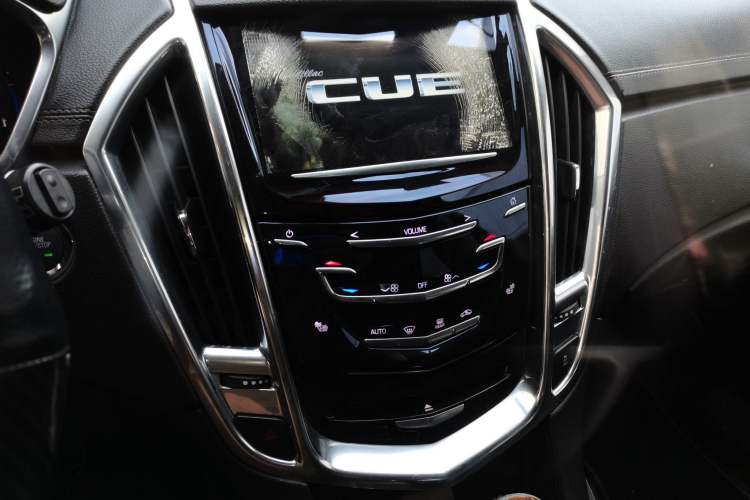 Used Cadillac SRX 2013 3.0L Elite Model Audio And AC Panel