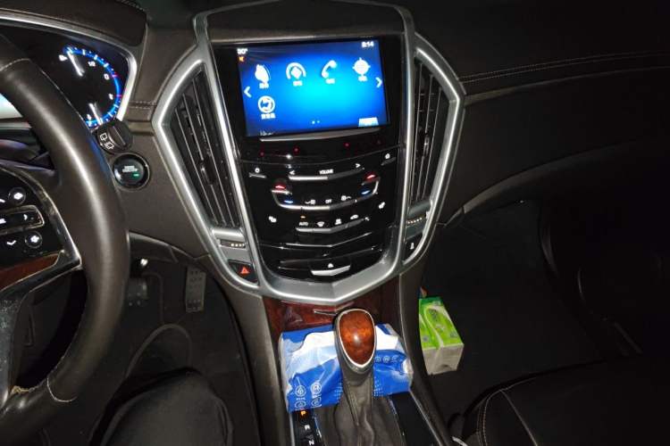 Used Cadillac SRX 2013 3.0L Elite Model Audio And AC Panel