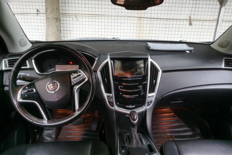 Used Cadillac SRX 2013 3.0L Comfort Model Center Console