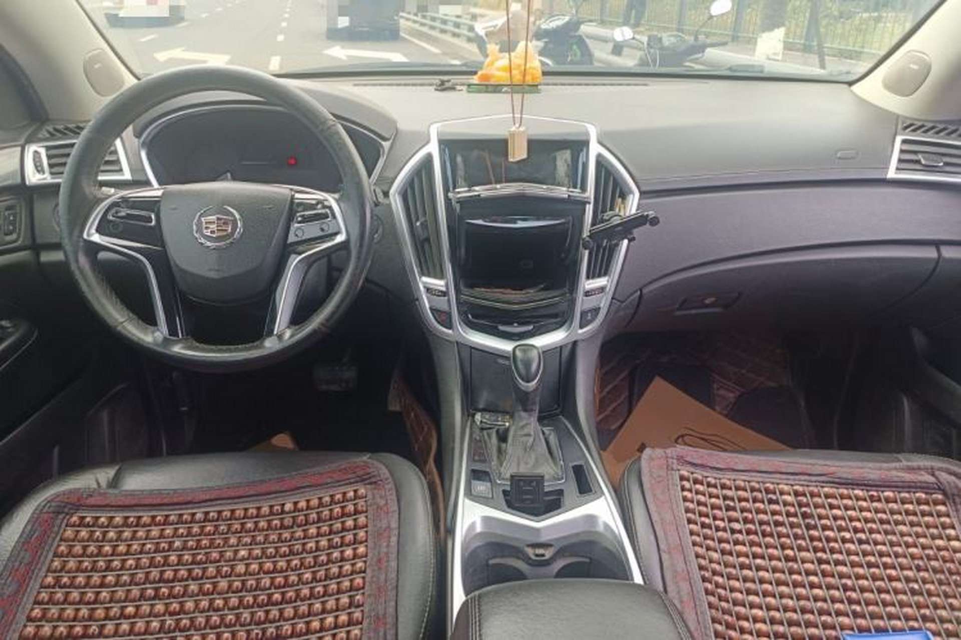Used Cadillac SRX 2013 3.0L Comfort Model Center Console