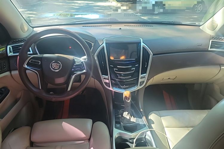 Used Cadillac SRX 2013 3.0L Luxury Model Center Console