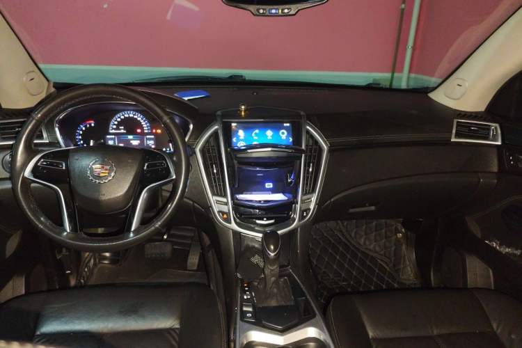 Used Cadillac SRX 2013 3.0L Comfort Model Center Console