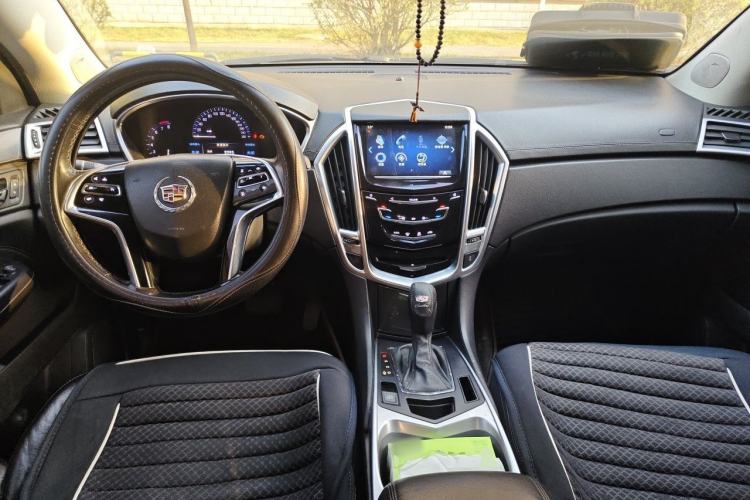 Used Cadillac SRX 2013 3.0L Comfort Model Center Console