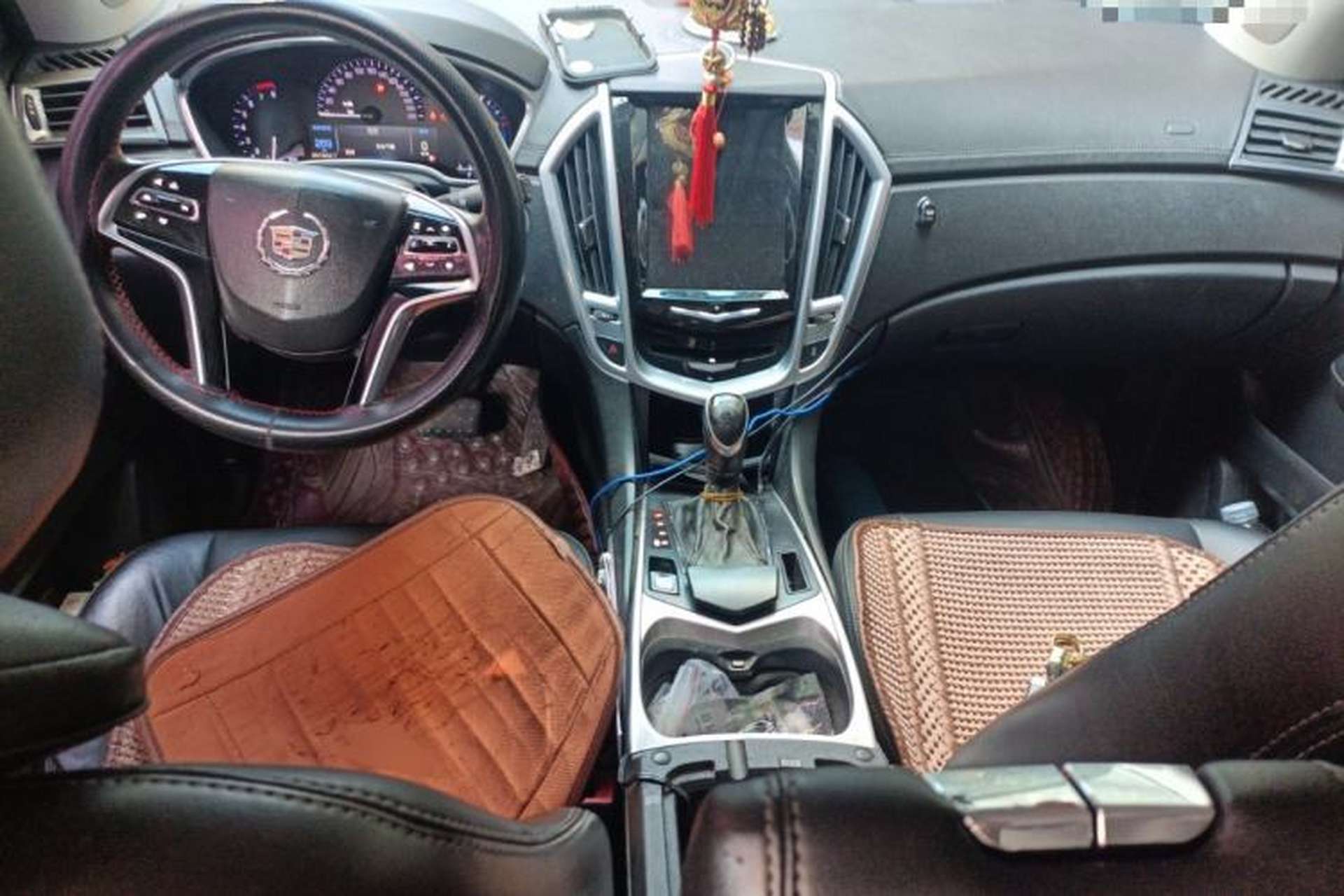 Used Cadillac SRX 2013 3.0L Comfort Model Center Console