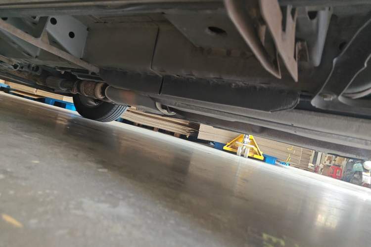 Used Cadillac SRX 2013 3.0L Elite Model Chassis Rear Left