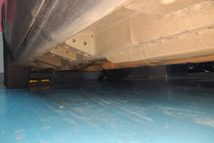 Used Cadillac SRX 2013 3.0L Comfort Model Chassis Rear Left