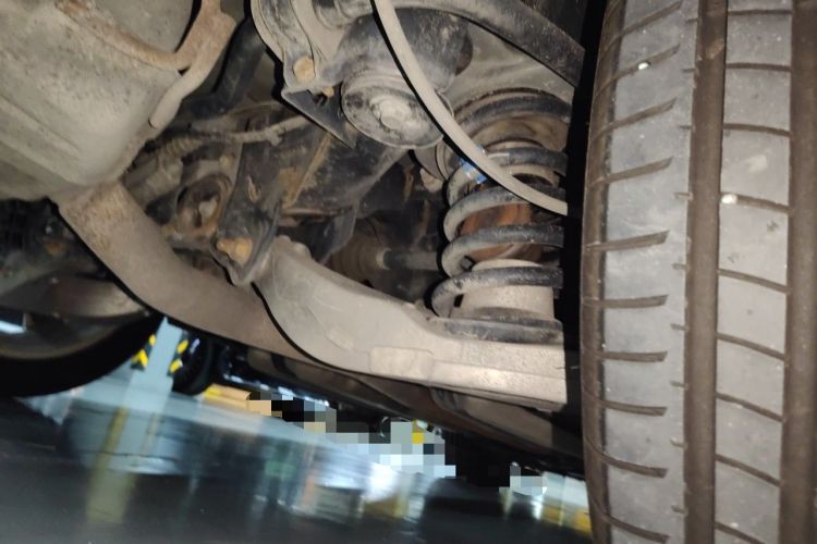 Used Cadillac SRX 2013 3.0L Leading Model Chassis Rear Right