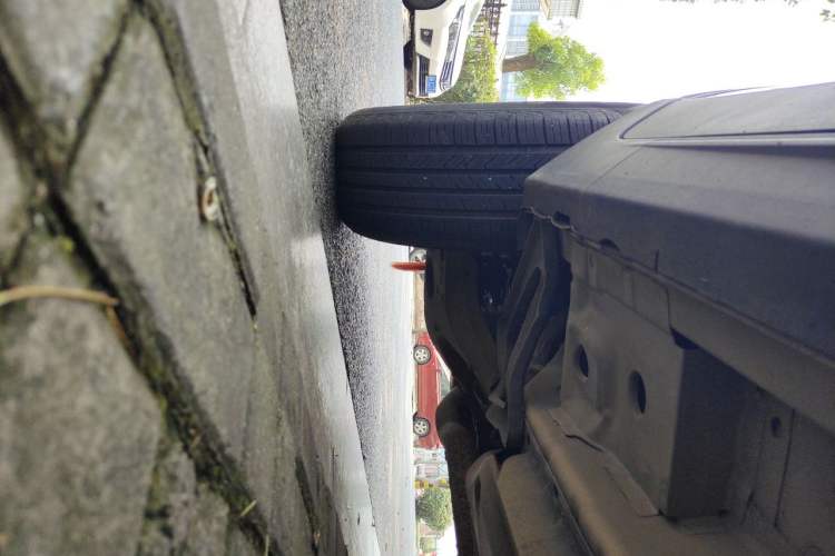 Used Cadillac SRX 2013 3.0L Elite Model Chassis Rear Right