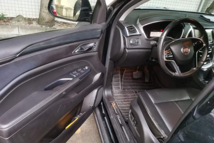 Used Cadillac SRX 2013 3.0L Comfort Model Driver Seat
