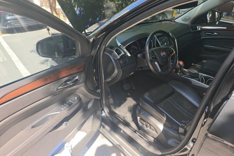 Used Cadillac SRX 2013 3.0L Luxury Model Driver Seat