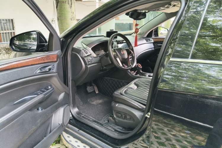 Used Cadillac SRX 2013 3.0L Elite Model Driver Seat