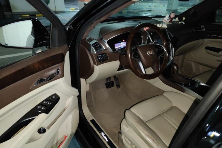 Used Cadillac SRX 2013 3.0L Elite Model Driver Seat