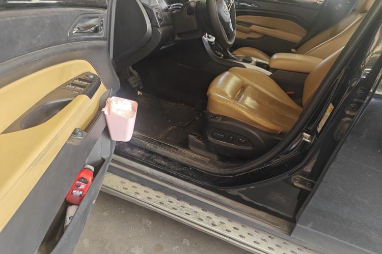 Used Cadillac SRX 2013 3.0L Elite Model Driver Seat