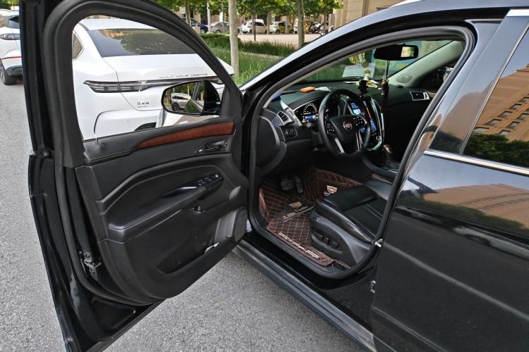 Used Cadillac SRX 2013 3.0L Elite Model Driver Seat