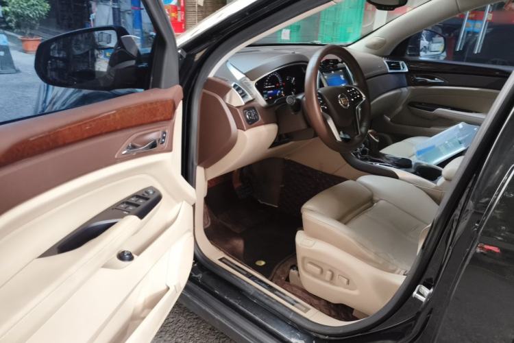 Used Cadillac SRX 2013 3.0L Elite Model Driver Seat