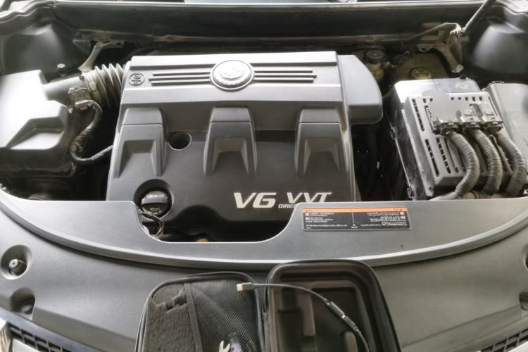 Used Cadillac SRX 2013 3.0L Comfort Model Engine Bay