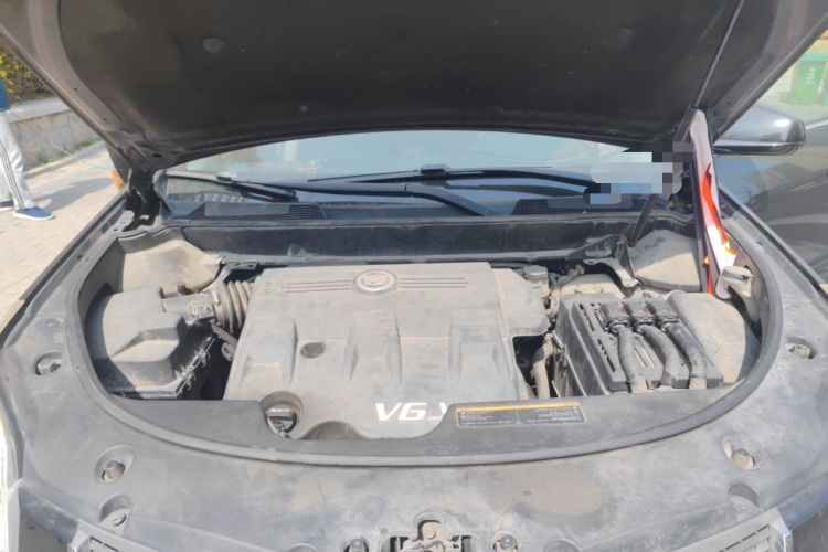 Used Cadillac SRX 2013 3.0L Elite Model Engine Bay