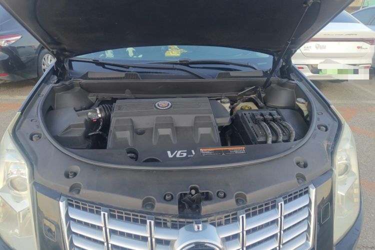 Used Cadillac SRX 2013 3.0L Comfort Model Engine Bay