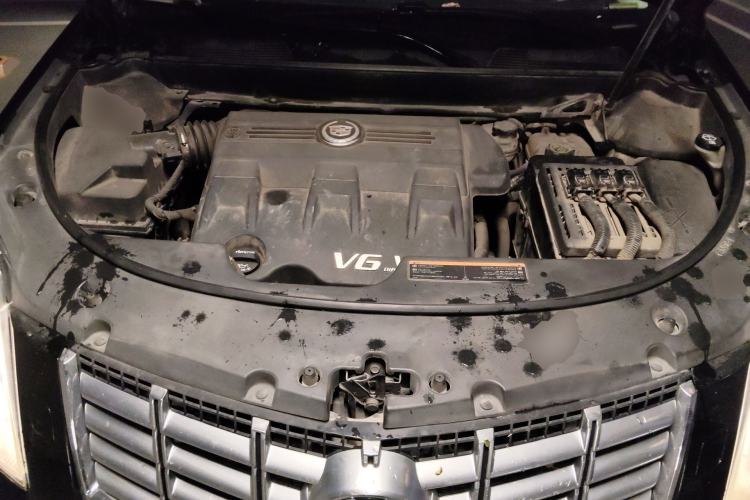 Used Cadillac SRX 2013 3.0L Elite Model Engine Bay