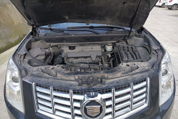 Used Cadillac SRX 2013 3.0L Elite Model Engine Bay
