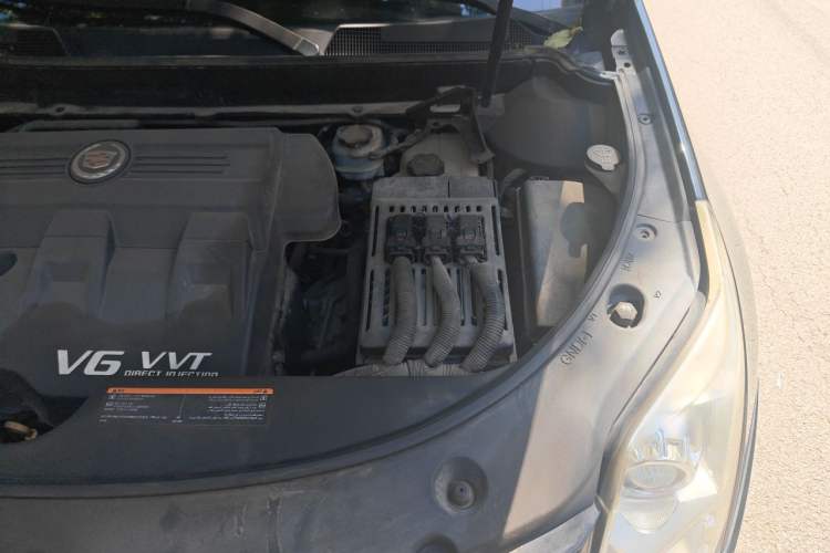 Used Cadillac SRX 2013 3.0L Luxury Model Engine Bay Left