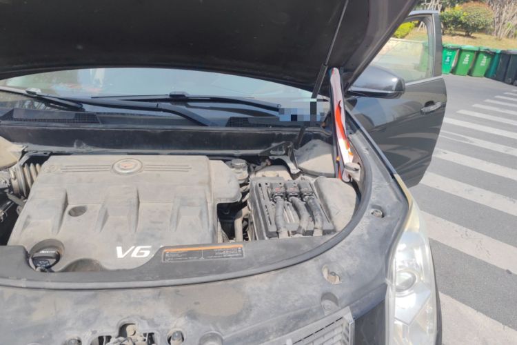 Used Cadillac SRX 2013 3.0L Elite Model Engine Bay Left